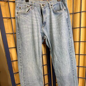 Wrangler 36x30 Classic Fit Straight Leg Jeans Light Wash